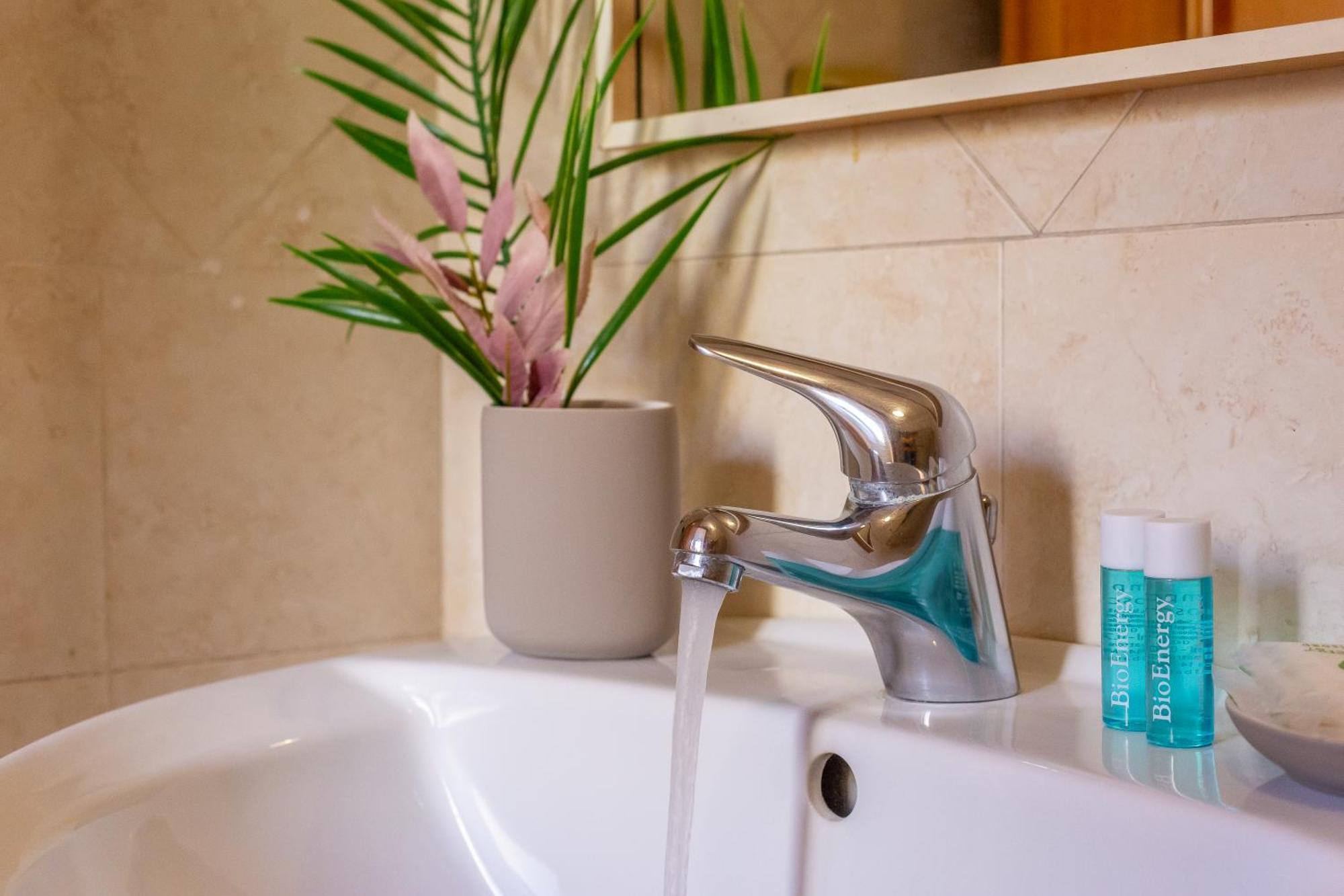 Iflat Space And Comfort In The Heart Of Monti Rome