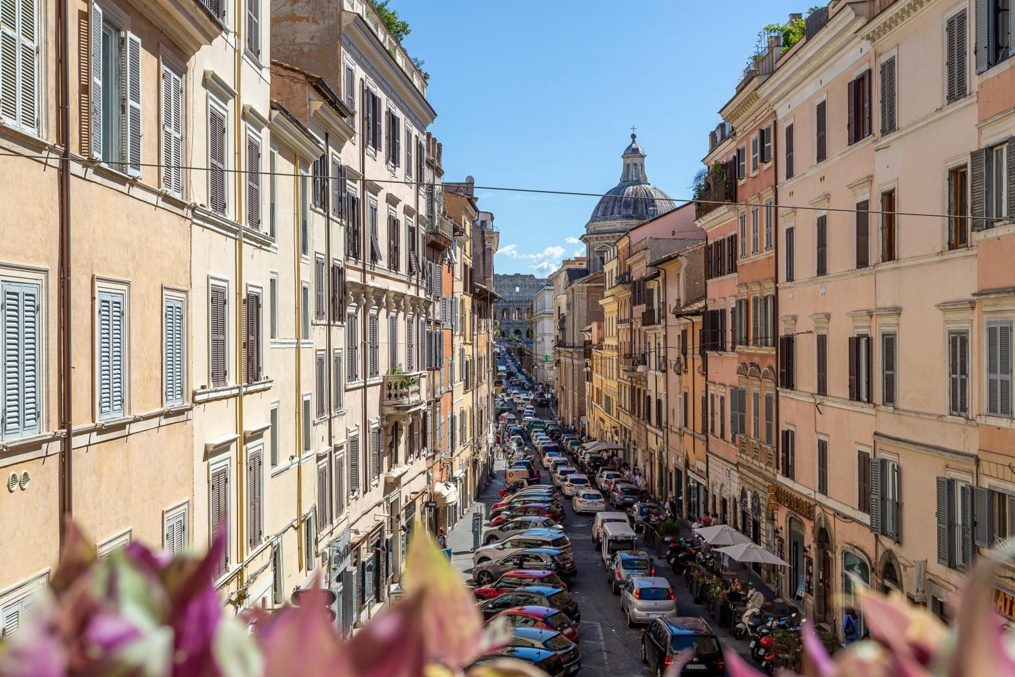 Iflat Space And Comfort In The Heart Of Monti Apartment Rome