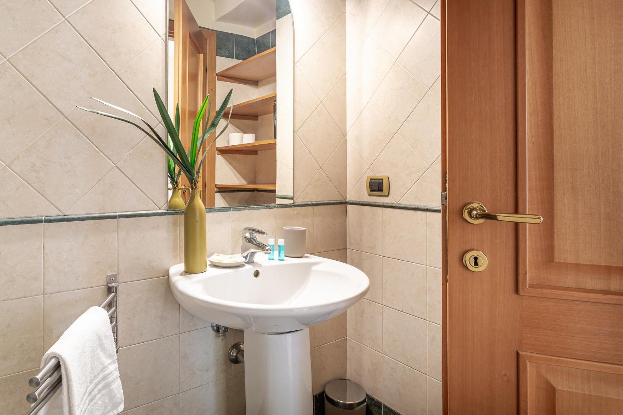 Apartment Iflat Space And Comfort In The Heart Of Monti
