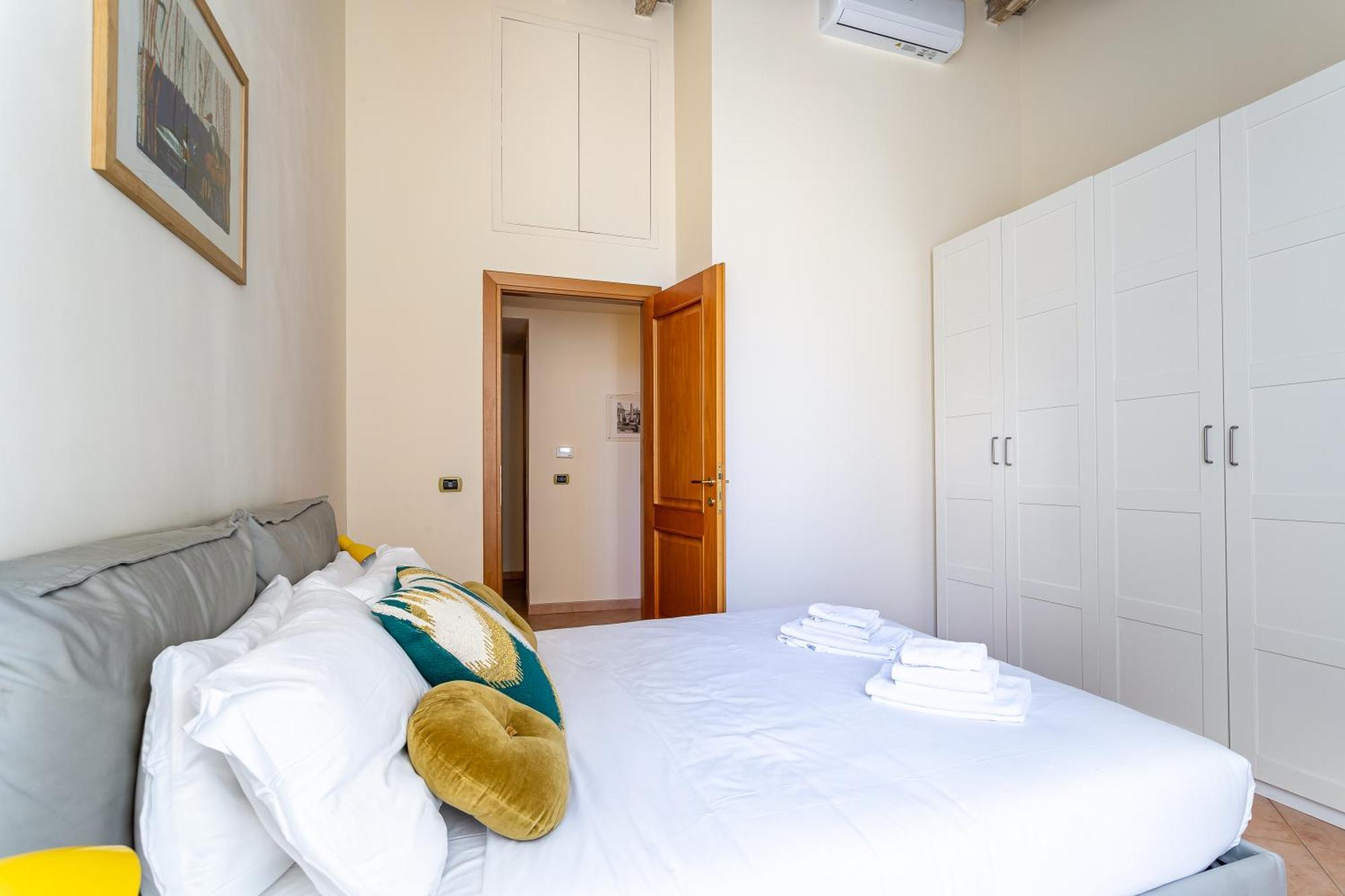 Iflat Space And Comfort In The Heart Of Monti Apartment *