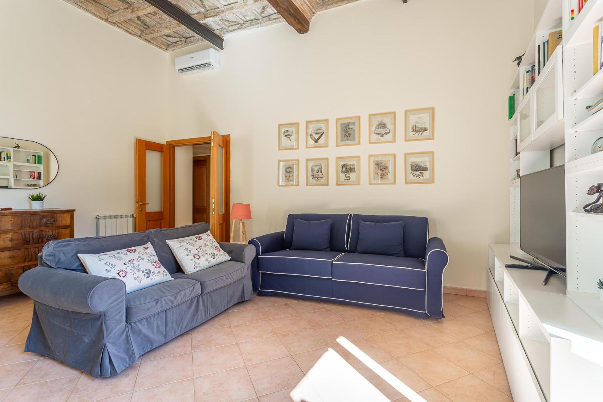 Iflat Space And Comfort In The Heart Of Monti Apartment Rome